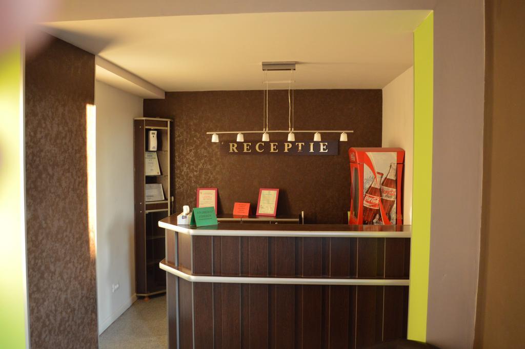 Hotel Nova Buzau Ngoại thất bức ảnh