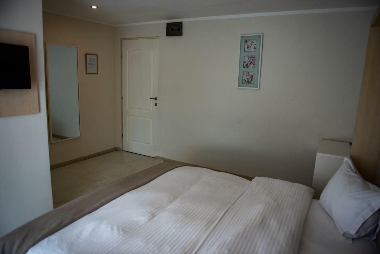 Hotel Nova Buzau Ngoại thất bức ảnh